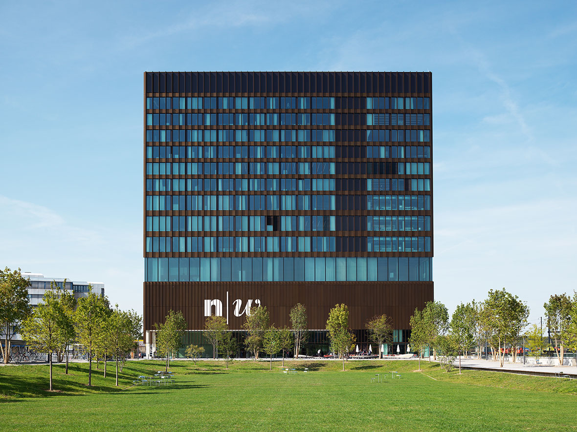 aussen_zentral_AH_gross